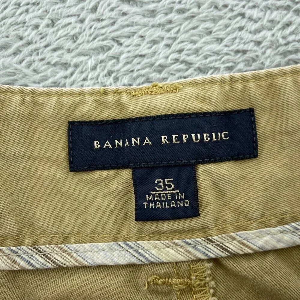 Banana Republic these banana